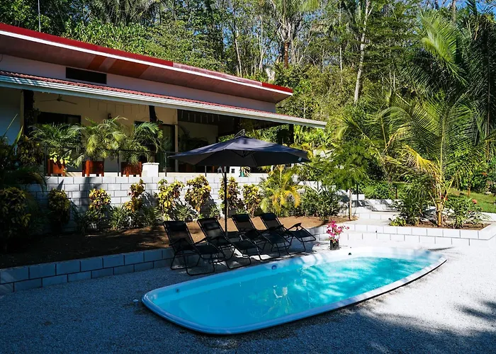 Séjour chez l'habitant House In The Palm Forest